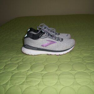 Brooks Women's Adrenaline GTS 20 Supportive Running Shoes Size 6 Wide